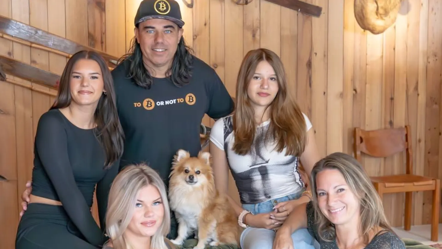 Glassnode report: 30% of Bitcoin circulation has been controlled by institutions and governments, pushing BTC towards national reserves